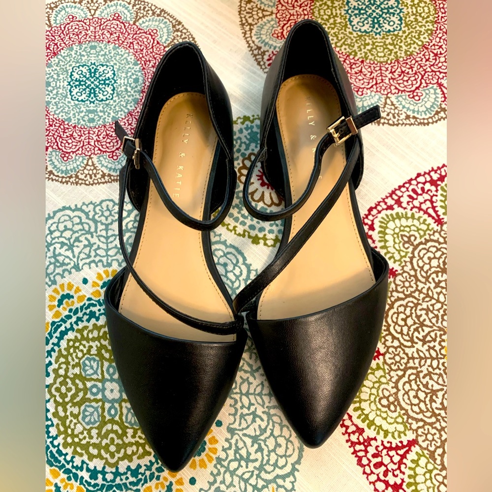 Kelly & Kate Flats size 8